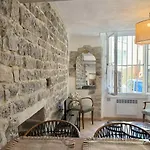 Le Clos Etoile, Centre-ville Historique Апартаменты Йер
