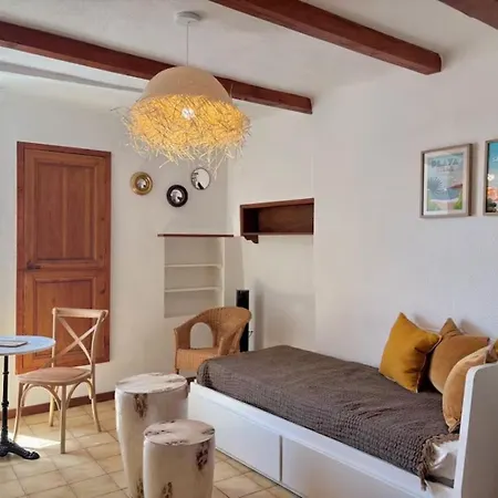 Le Clos Etoile, Centre-ville Historique Апартаменты Йер